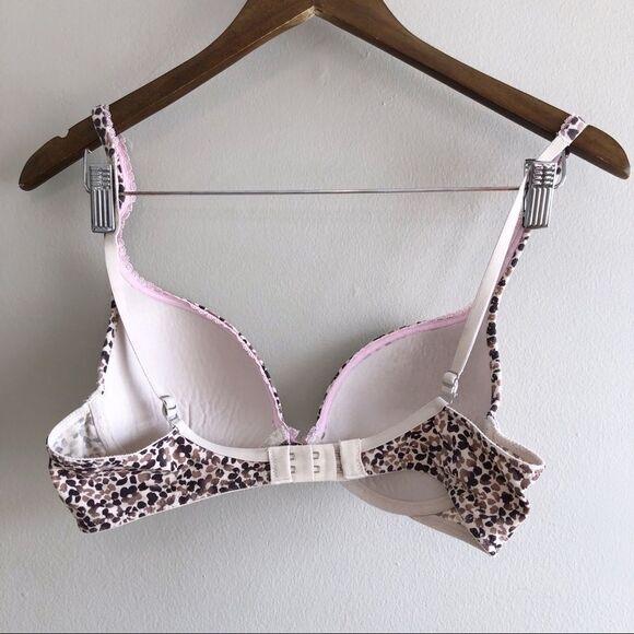 🚨3/$20🚨 Victorias Secret Cheetah Under Wired Supportive Push Up Bra Top Pink 36B - Picture 6 of 14